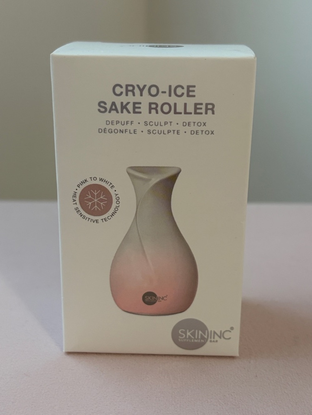 SKIN INC CRYO-ICE SKATE ROLLER - NEW